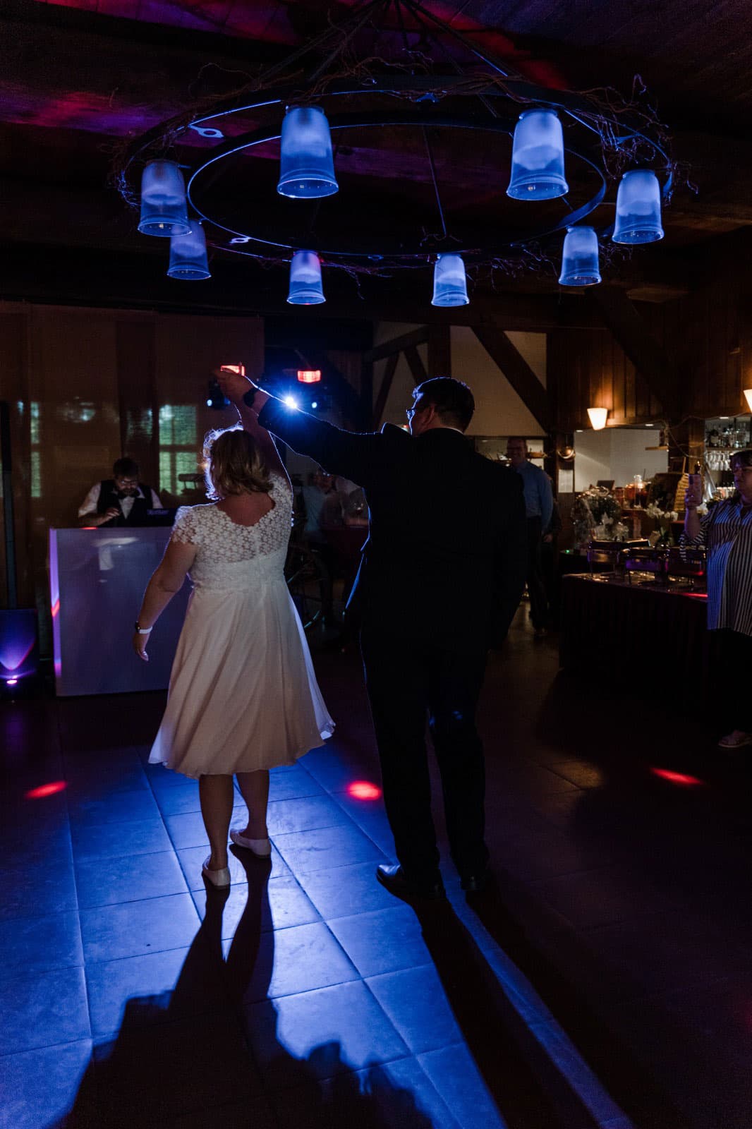 DJ für Hochzeit in Hamburg mit guter Musikauswahl